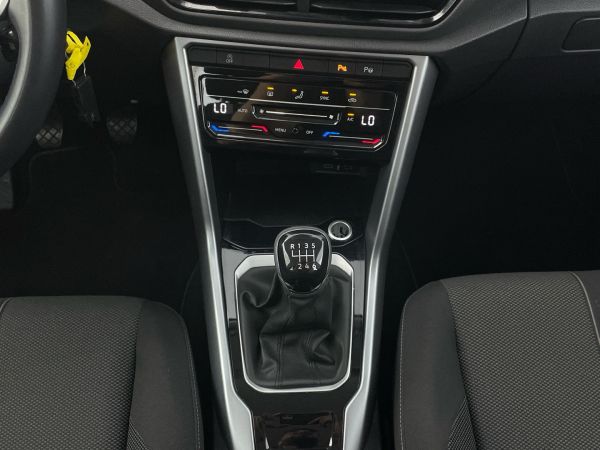 volkswagen-t-roc-2024-gasolina-999cc