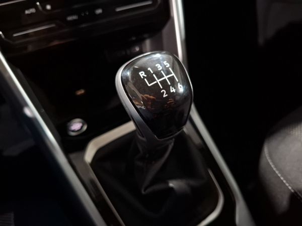 volkswagen-t-roc-2025-gasolina-999cc