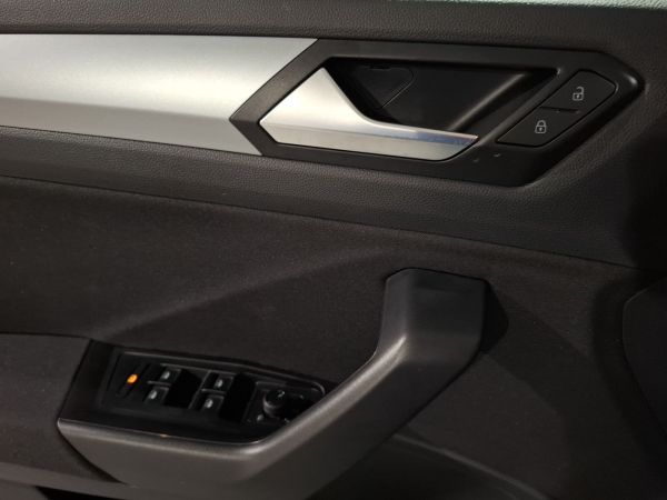 volkswagen-t-roc-2025-gasolina-999cc