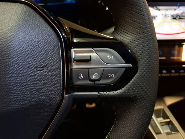 peugeot-408-2025-eletrico-0cc