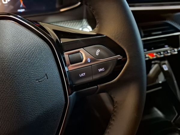 peugeot-208-2026-gasolina-1199cc