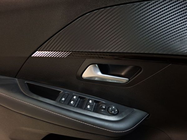 peugeot-208-2026-gasolina-1199cc