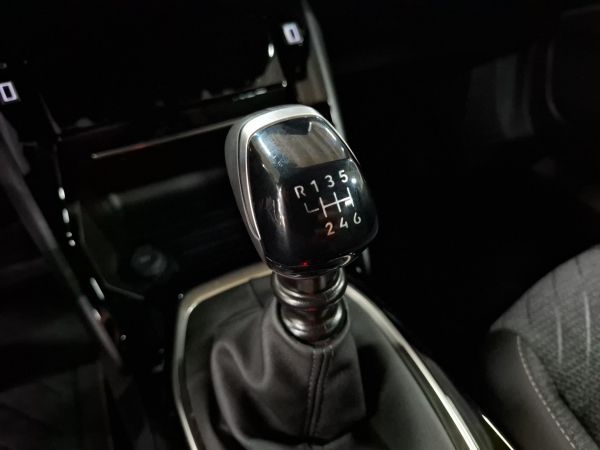 peugeot-2008-2025-gasolina-1199cc