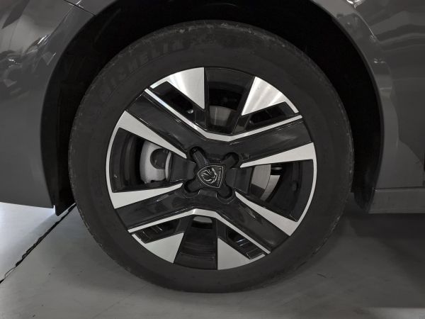 peugeot-208-2025-eletrico-0cc