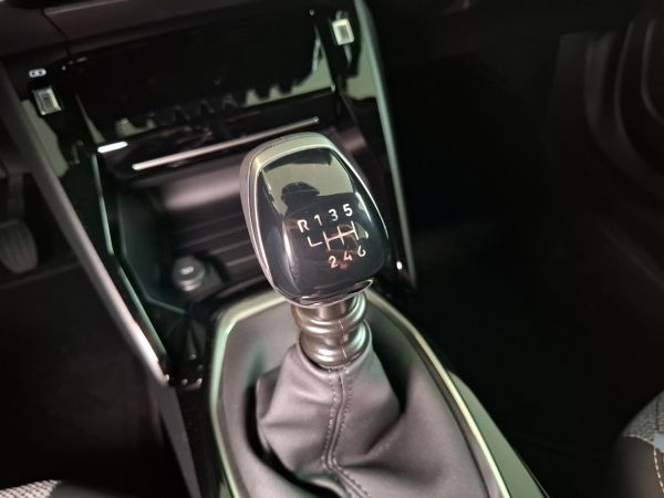 peugeot-2008-2026-gasolina-1199cc