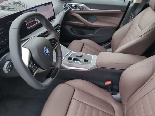 bmw-i4-2025-eletrico-0cc
