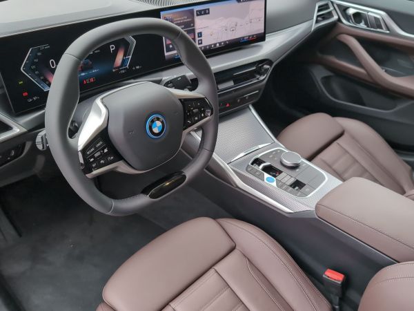 bmw-i4-2025-eletrico-0cc