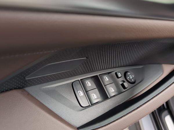 bmw-i4-2025-eletrico-0cc