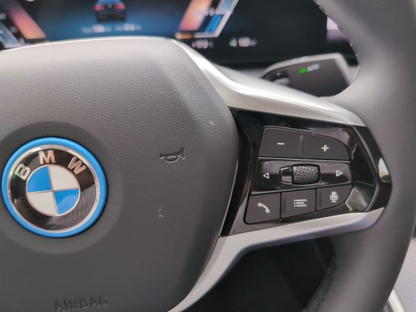 bmw-i4-2025-eletrico-0cc