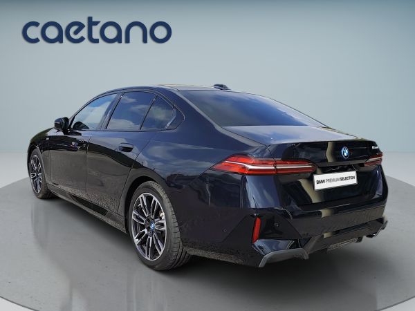 bmw-serie-5-2025-hibrido-1998cc