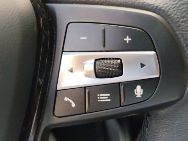 bmw-serie-1-2024-gasolina-1499cc