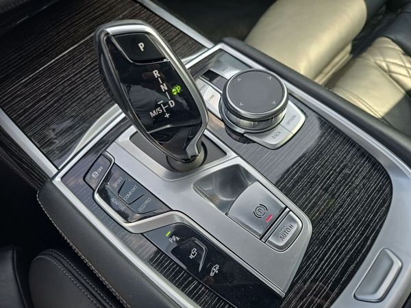 bmw-serie-7-2017-diesel-2993cc