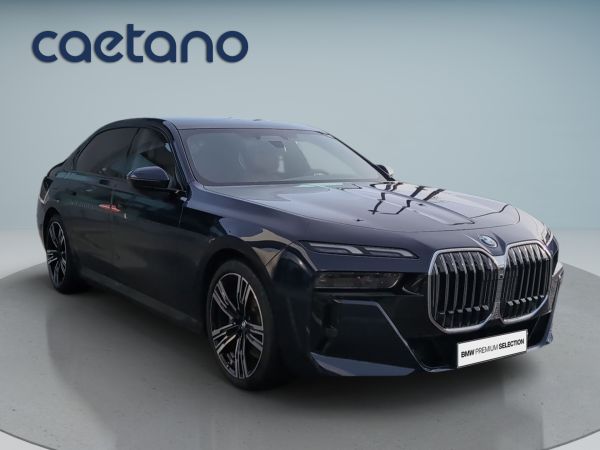 bmw-serie-7-2025-hibrido-2998cc
