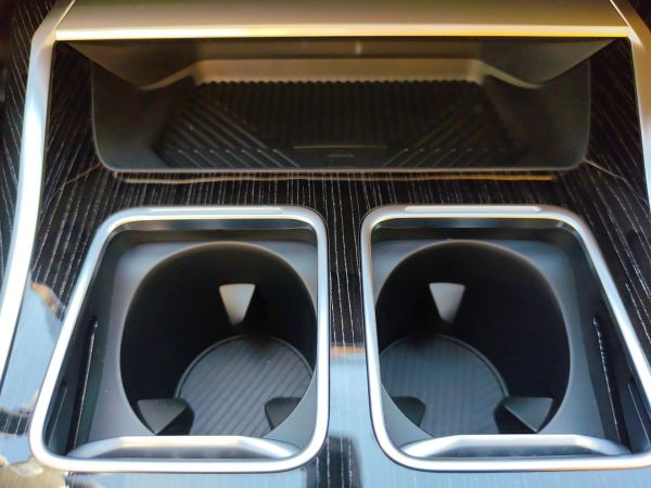 bmw-serie-7-2025-hibrido-2998cc