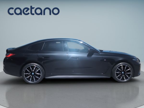 bmw-i4-2022-eletrico-0cc