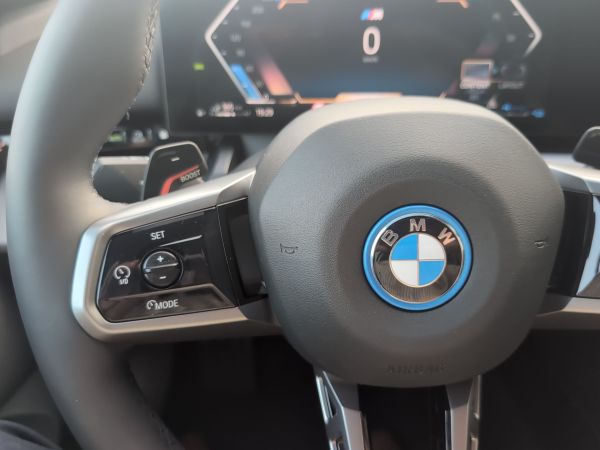 bmw-serie-5-2025-hibrido-1998cc