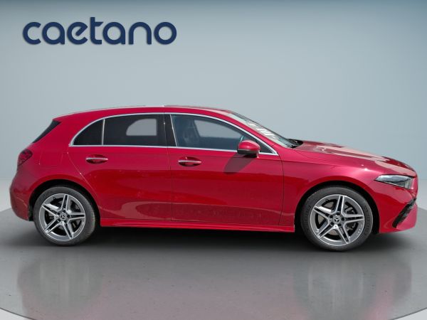 mercedes-benz-classe-a-2023-hibrido-1332cc