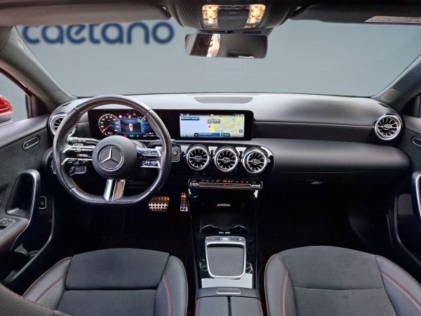 mercedes-benz-classe-a-2023-hibrido-1332cc