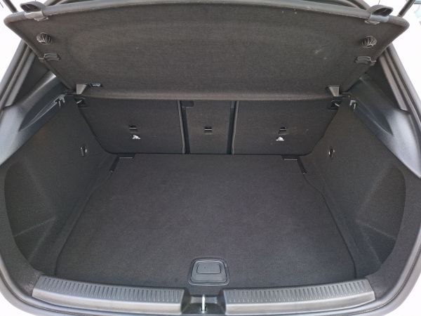 mercedes-benz-classe-a-2023-gasolina-1332cc
