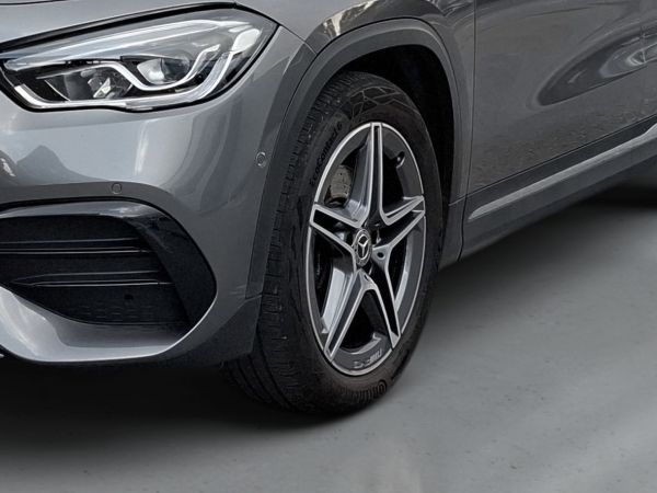 mercedes-benz-gla-2023-diesel-1950cc