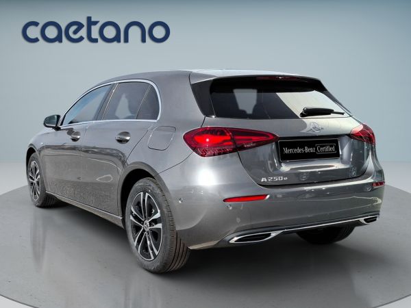 mercedes-benz-classe-a-2026-hibrido-1332cc