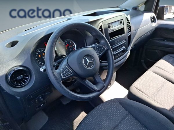 mercedes-benz-vito-2023-diesel-1950cc