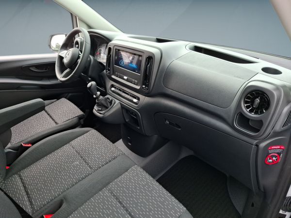 mercedes-benz-vito-2025-diesel-1950cc
