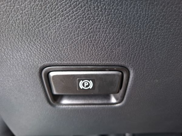 mercedes-benz-vito-2025-diesel-1950cc