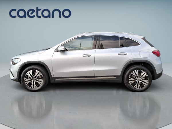 mercedes-benz-gla-2026-hibrido-1332cc
