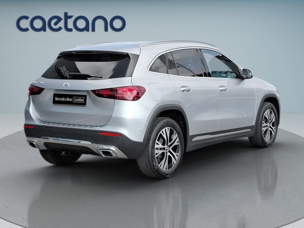 mercedes-benz-gla-2026-hibrido-1332cc