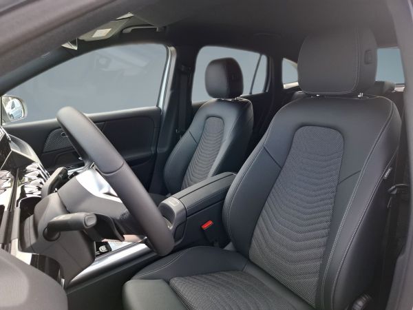mercedes-benz-gla-2026-hibrido-1332cc