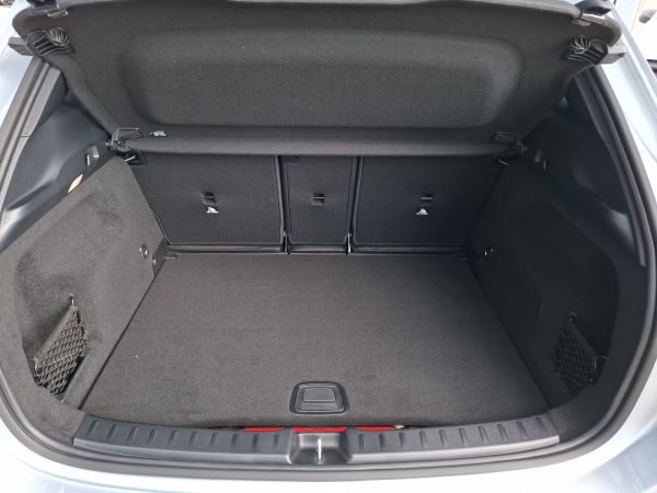 mercedes-benz-gla-2026-hibrido-1332cc