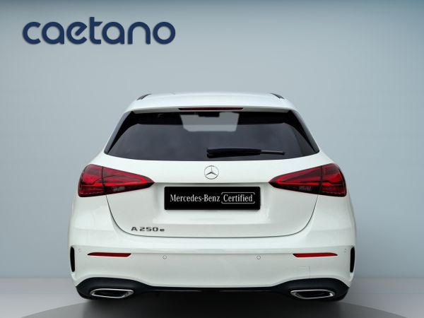 mercedes-benz-classe-a-2026-hibrido-1332cc