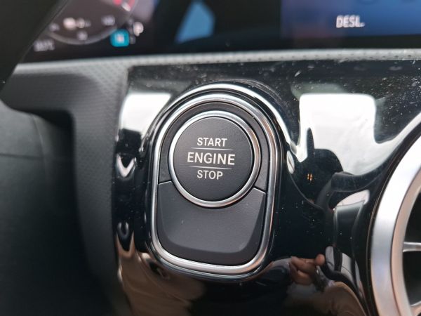 mercedes-benz-classe-a-2026-hibrido-1332cc