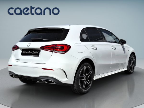 mercedes-benz-classe-a-2020-hibrido-1332cc