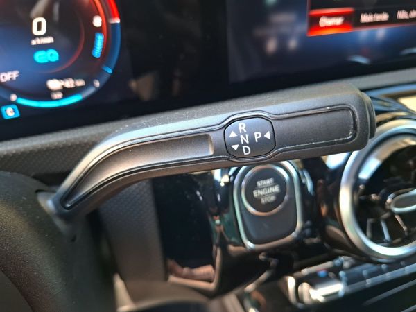mercedes-benz-classe-a-2020-hibrido-1332cc