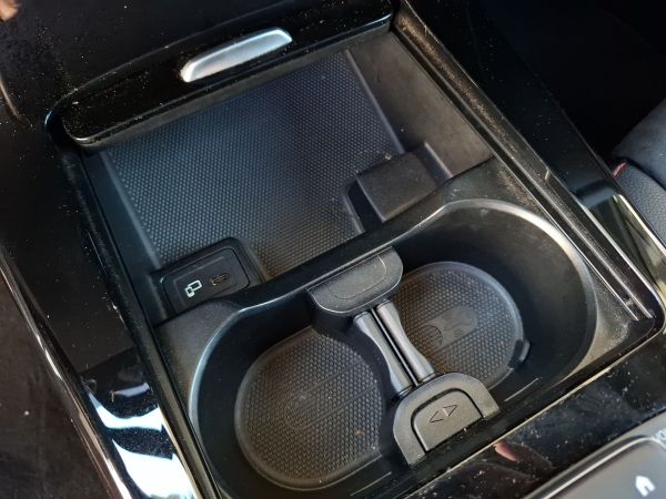 mercedes-benz-classe-a-2020-hibrido-1332cc