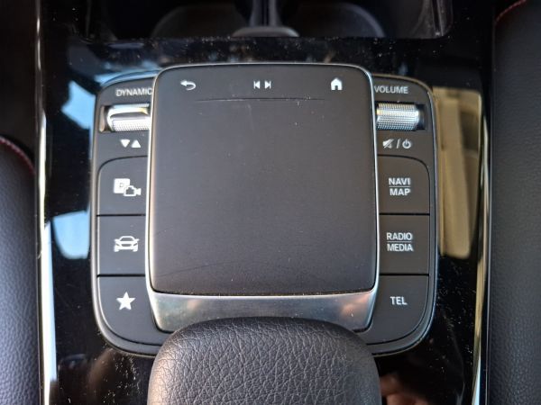 mercedes-benz-classe-a-2020-hibrido-1332cc