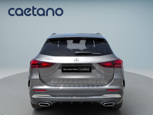 mercedes-benz-gla-2025-hibrido-1332cc