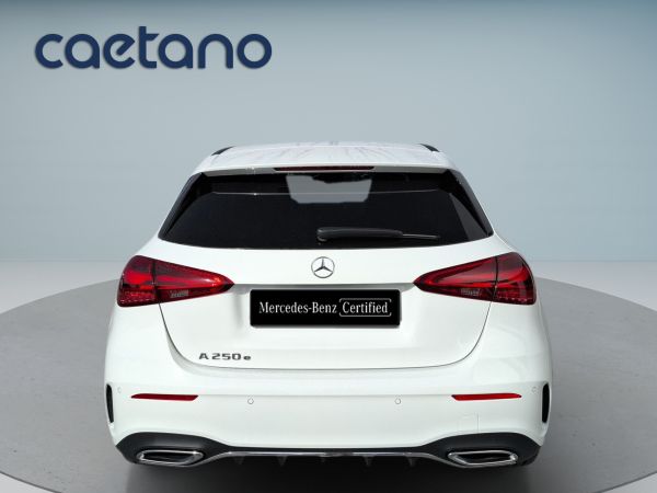 mercedes-benz-classe-a-2026-hibrido-1332cc