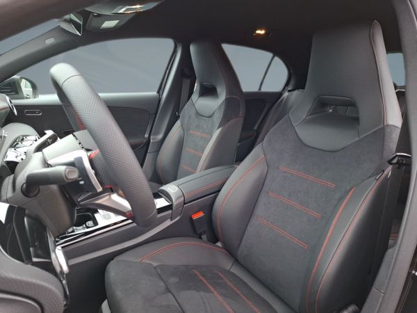 mercedes-benz-classe-a-2025-hibrido-1332cc