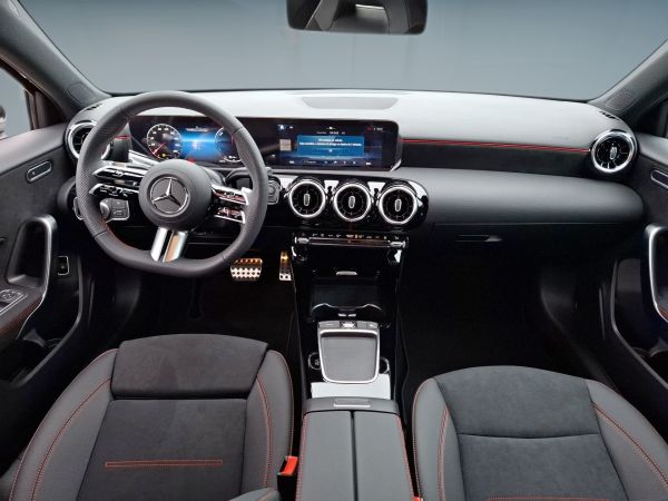 mercedes-benz-classe-a-2025-hibrido-1332cc