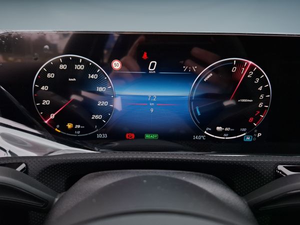 mercedes-benz-classe-a-2025-hibrido-1332cc