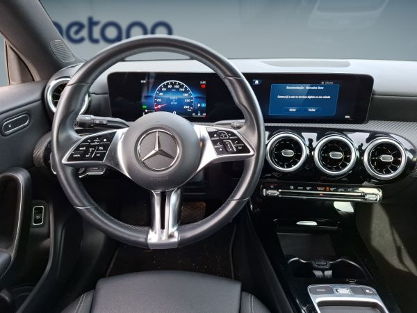 mercedes-benz-cla-2024-diesel-1950cc