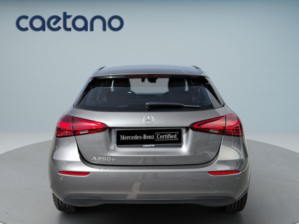 mercedes-benz-classe-a-2026-hibrido-1332cc