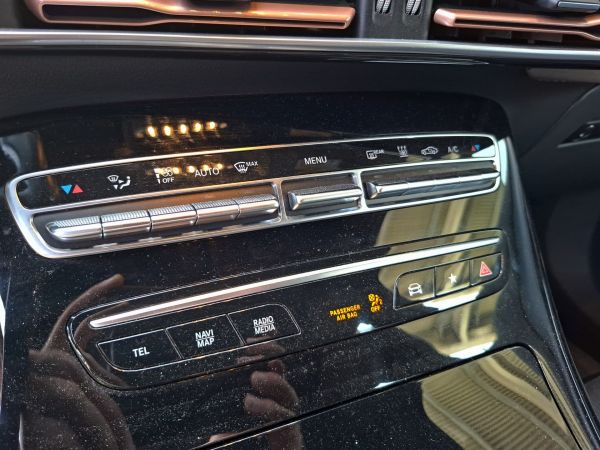 mercedes-benz-eqc-2021-eletrico-0cc