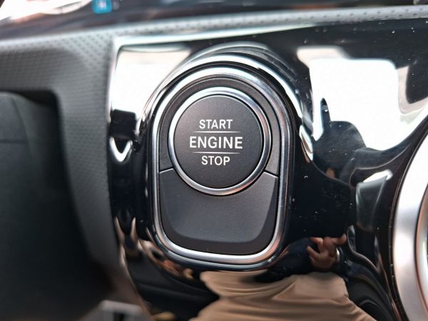 mercedes-benz-cla-2025-hibrido-1332cc