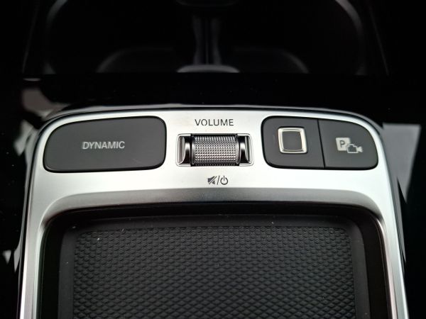 mercedes-benz-cla-2025-hibrido-1332cc