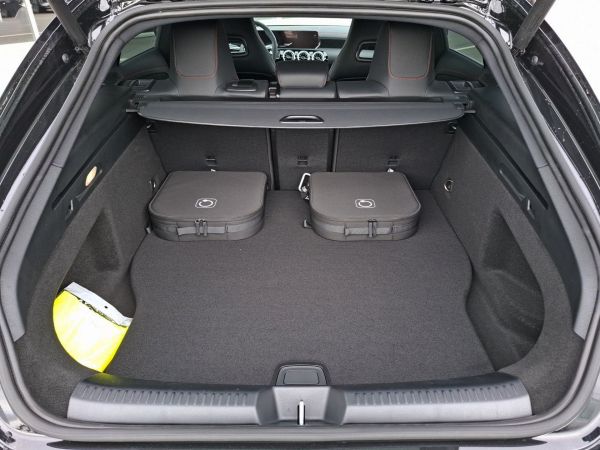mercedes-benz-cla-2025-hibrido-1332cc