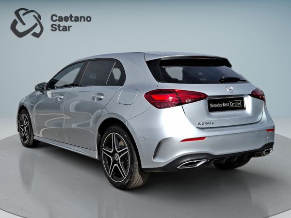 mercedes-benz-classe-a-2025-hibrido-1332cc